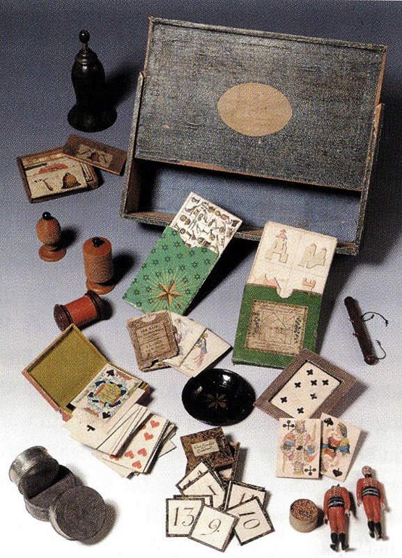 Zauberkasten mit Gegenständen aus dem Besitz der Enkel Goethes, Goethe-Museum Düsseldorf, © Foto: Walter Klein, Düsseldorf
