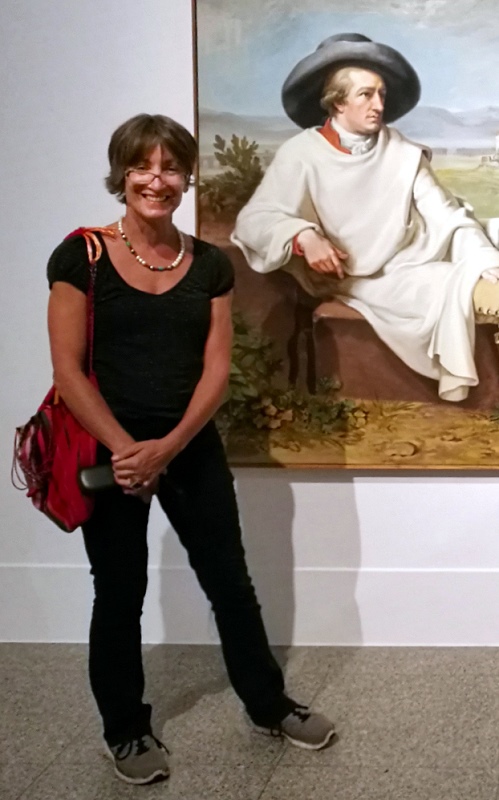 Dorothee Hock in der Bundeskunsthalle in Bonn anlässlich des Besuchs der Ausstellung ‘Goethe. Verwandlung der Welt‘ im August 2019, Foto: Franz Fechner