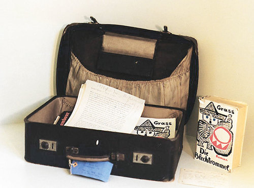 Günter Grass, Die Blechtrommel - Typoskript der Erstfassung im Originalkoffer, Foto: Literaturarchiv Sulzbach-Rosenberg 
