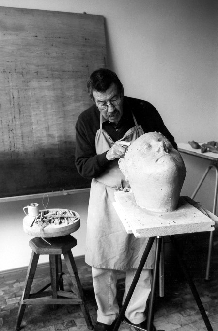 Günter Grass im Atelier, 2000; © Foto: Hans Grunert, Berlin