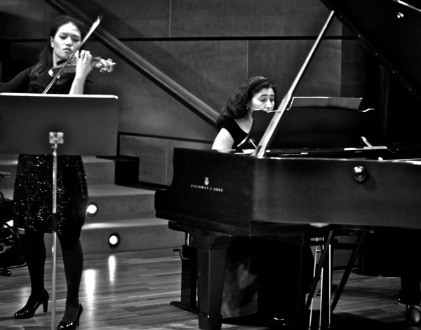Ye-Eun Choi (Violine) und Milana Chernyavska (Klavier) spielen Ludwig van Beethovens Frühlingssonate, Foto: Mani Wollner, Bonn