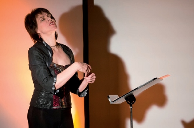 Salome Kammer, SingBar, Lange Nacht mit Stimmen am 30. Januar 2014, Foto: Barbara Frommann