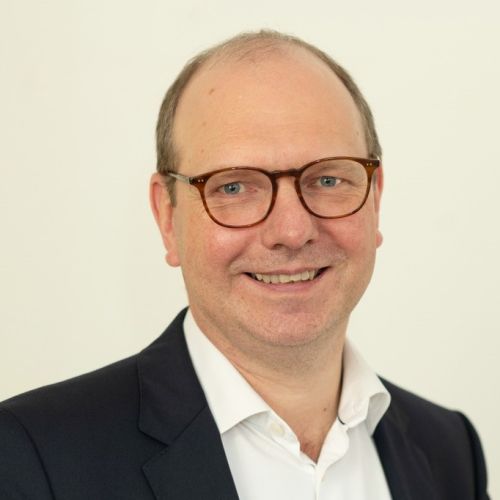 Dr. Holger Pils