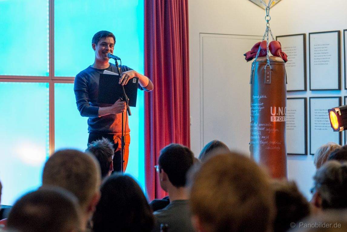 Abendveranstaltung der Spoken-Word-Reihe ›Poetry in Motion IV‹ ©